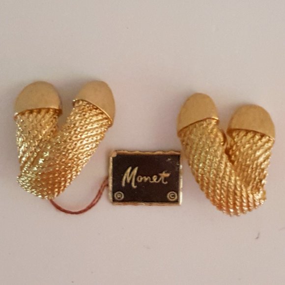 Vintage MONET Signed Textured Gold Tone Earrings Clip-on - Picture 1 of 11